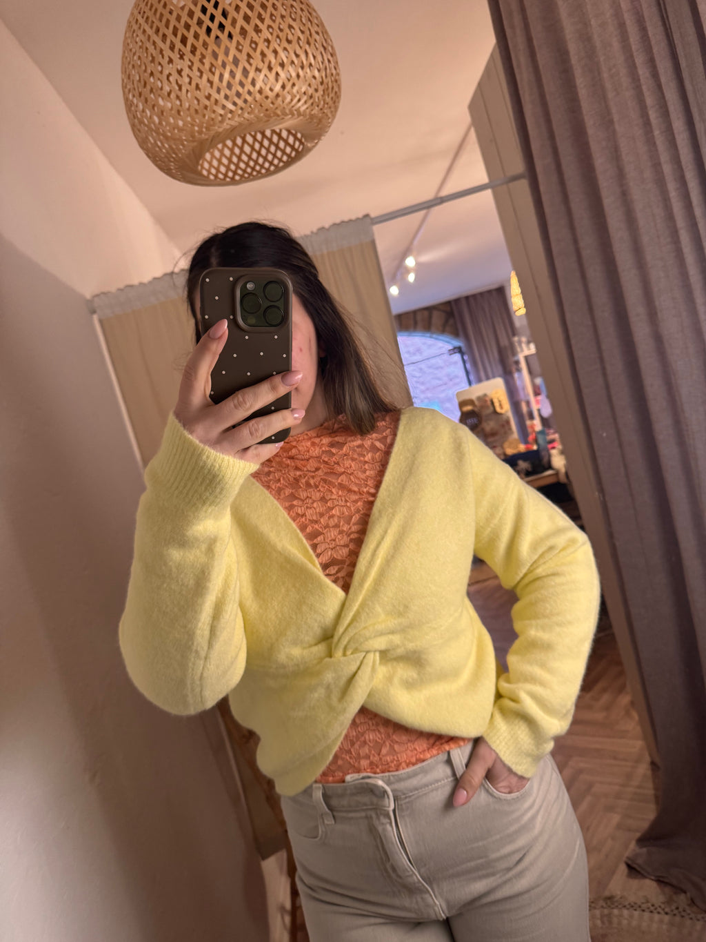 Effeny Pullover Knoten